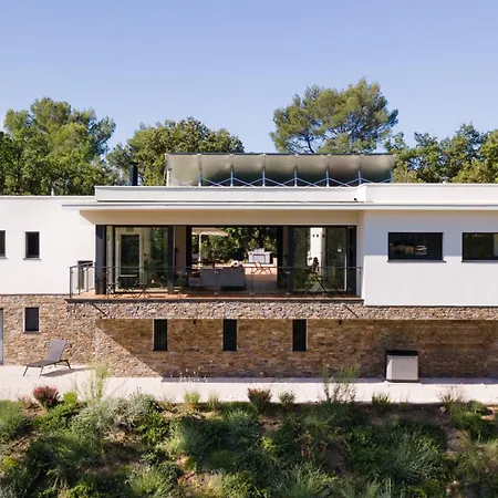 Les Roches Blanches-montferrat Bed & Breakfast Montferrat (Var)